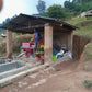 Die Verarbeitungsstätte der Kaffearm in Malawi, hier werden die roh Kaffeenbohnen vom Fruchtfleisch der Kaffeekirsche getrennt.